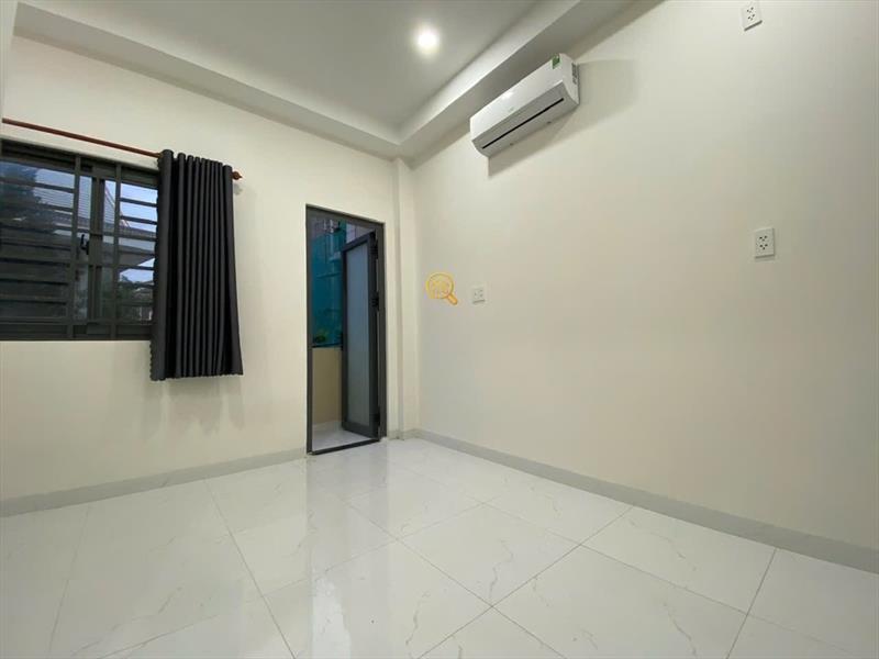 PHÒNG FULL NỘI THẤT CÓ BAN CÔNG