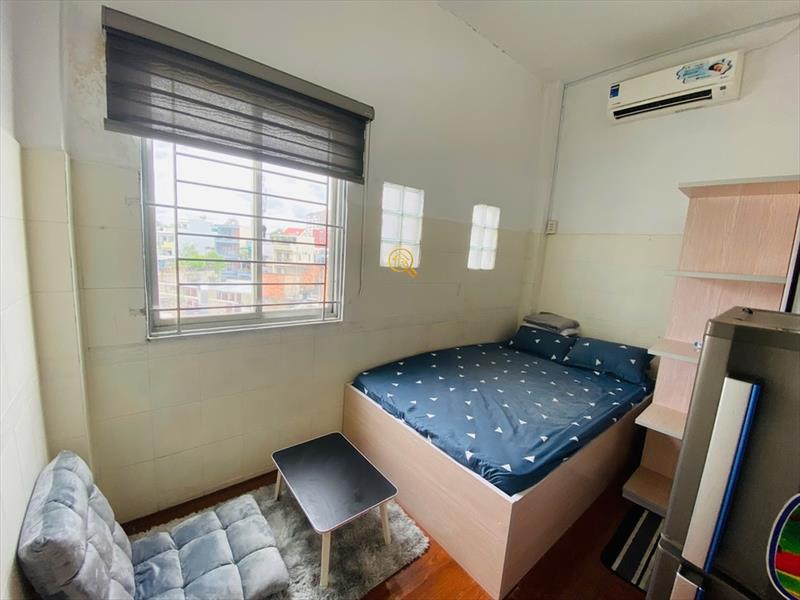PHÒNG FULLY FURNISHED WITH WINDOW