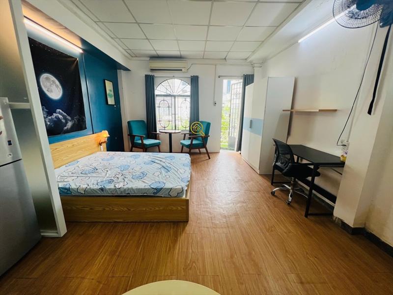 PHÒNG FULLY FURNISHED WITH BALCONY