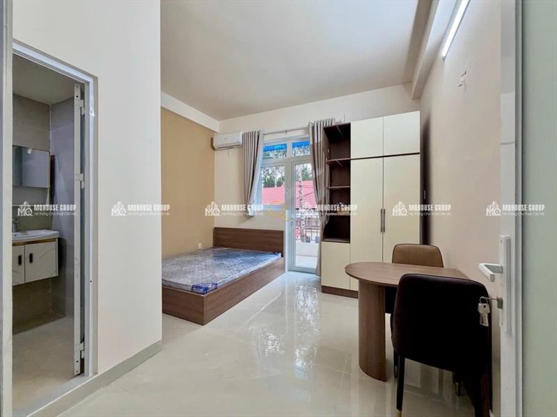 CĂN HỘ DỊCH VỤ FULL NỘI THẤT MÁY GIẶT RIÊNG CÓ BAN CÔNG