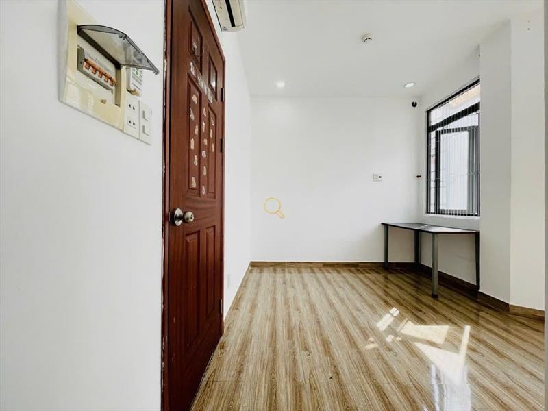 PHÒNG FULLY FURNISHED WITH WINDOW