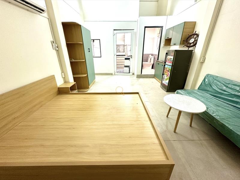 PHÒNG FULLY FURNISHED WITH WINDOW