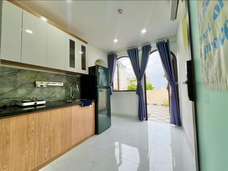 PHÒNG FULLY FURNISHED WITH BALCONY