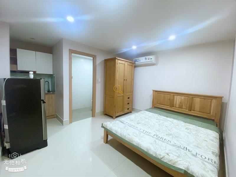 PHÒNG FULLY FURNISHED WITH WINDOW