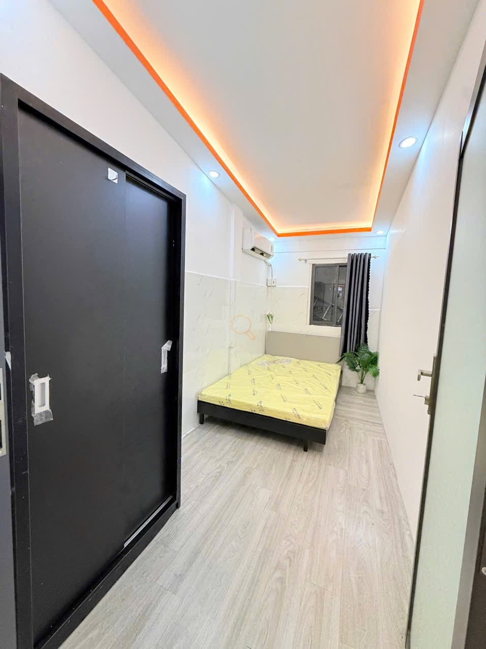 CĂN HỘ DỊCH VỤ FULL NỘI THẤT MÁY GIẶT RIÊNG CÓ CỬA SỔ