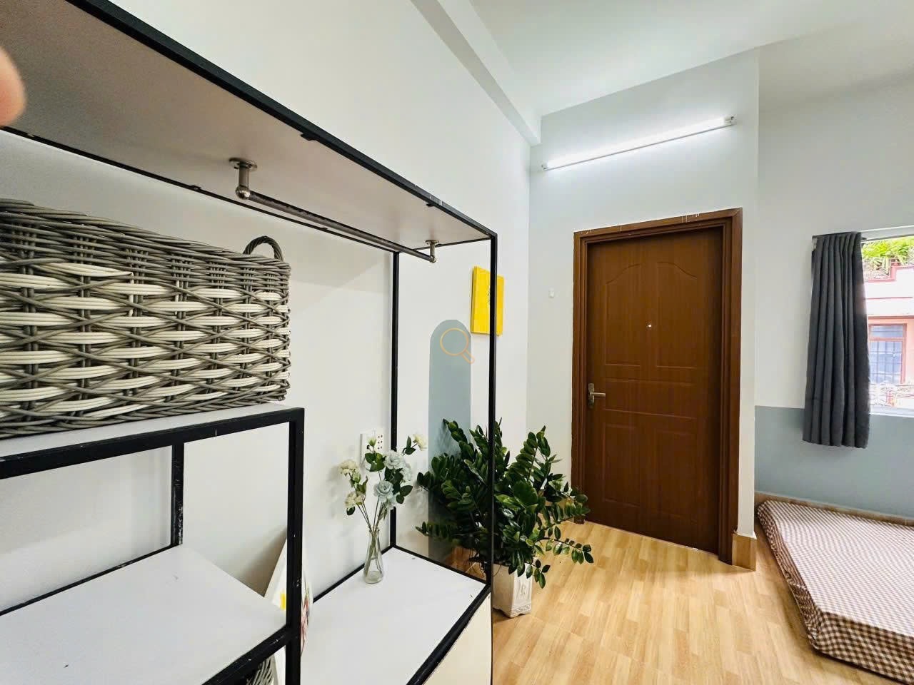 PHÒNG FULLY FURNISHED WITH BALCONY