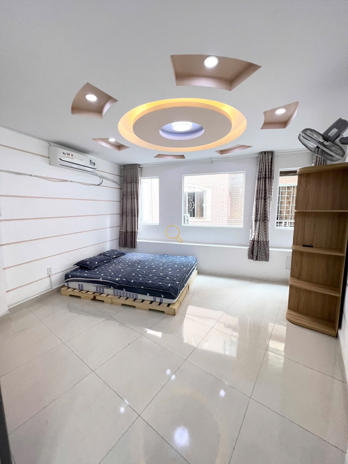 PHÒNG FULLY FURNISHED WITH WINDOW