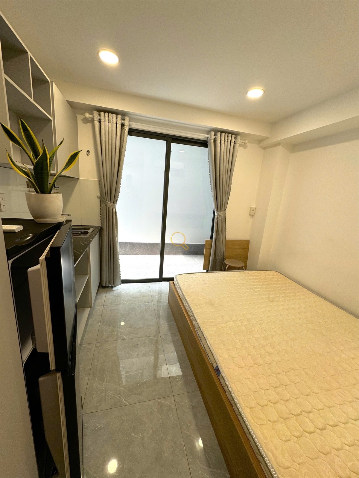 PHÒNG FULL NỘI THẤT CÓ BAN CÔNG