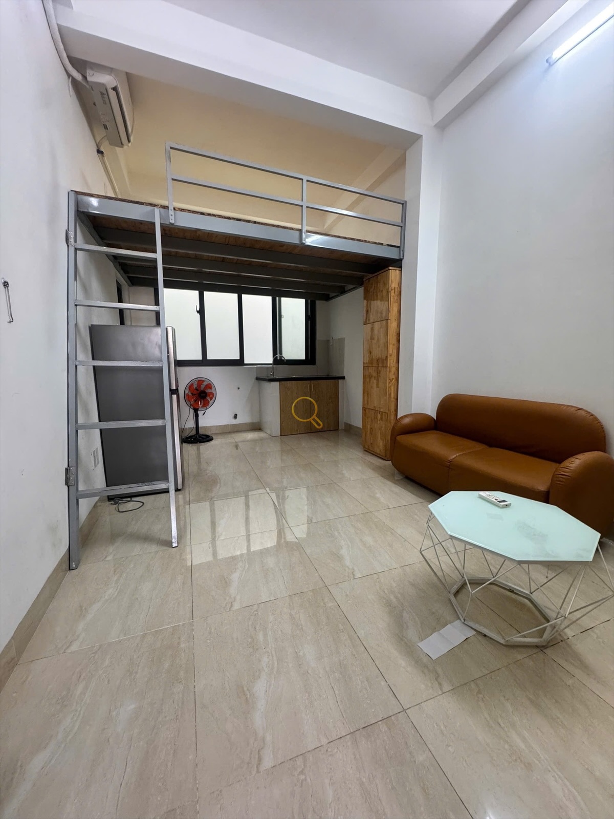 PHÒNG FULL NỘI THẤT CÓ CỬA SỔ