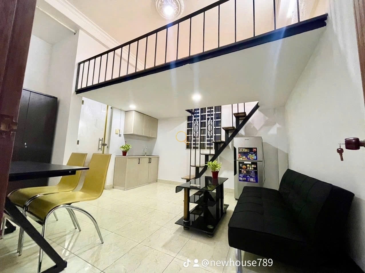 PHÒNG FULLY FURNISHED WITH WINDOW