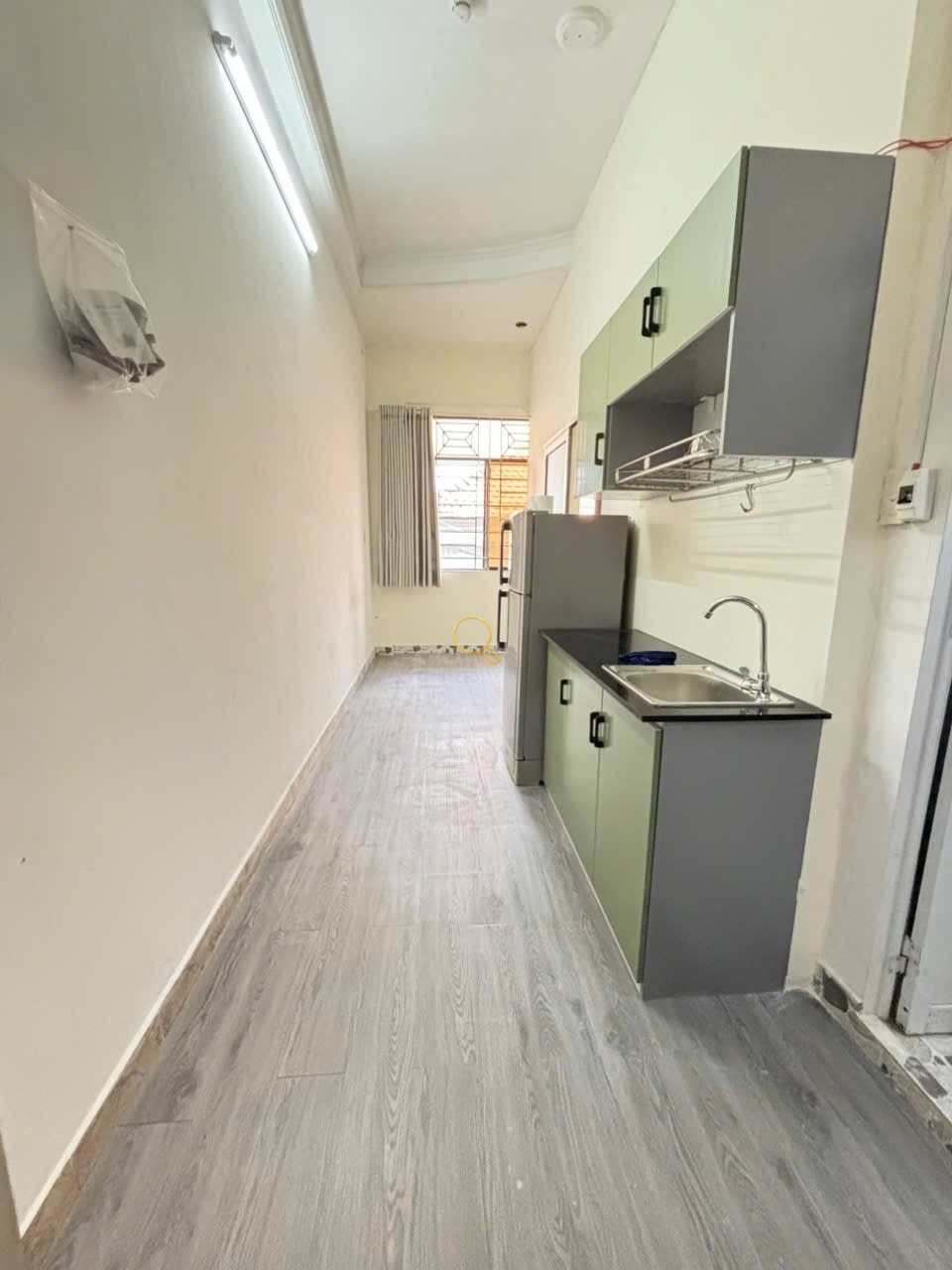 PHÒNG FULL NỘI THẤT CÓ CỬA SỔ