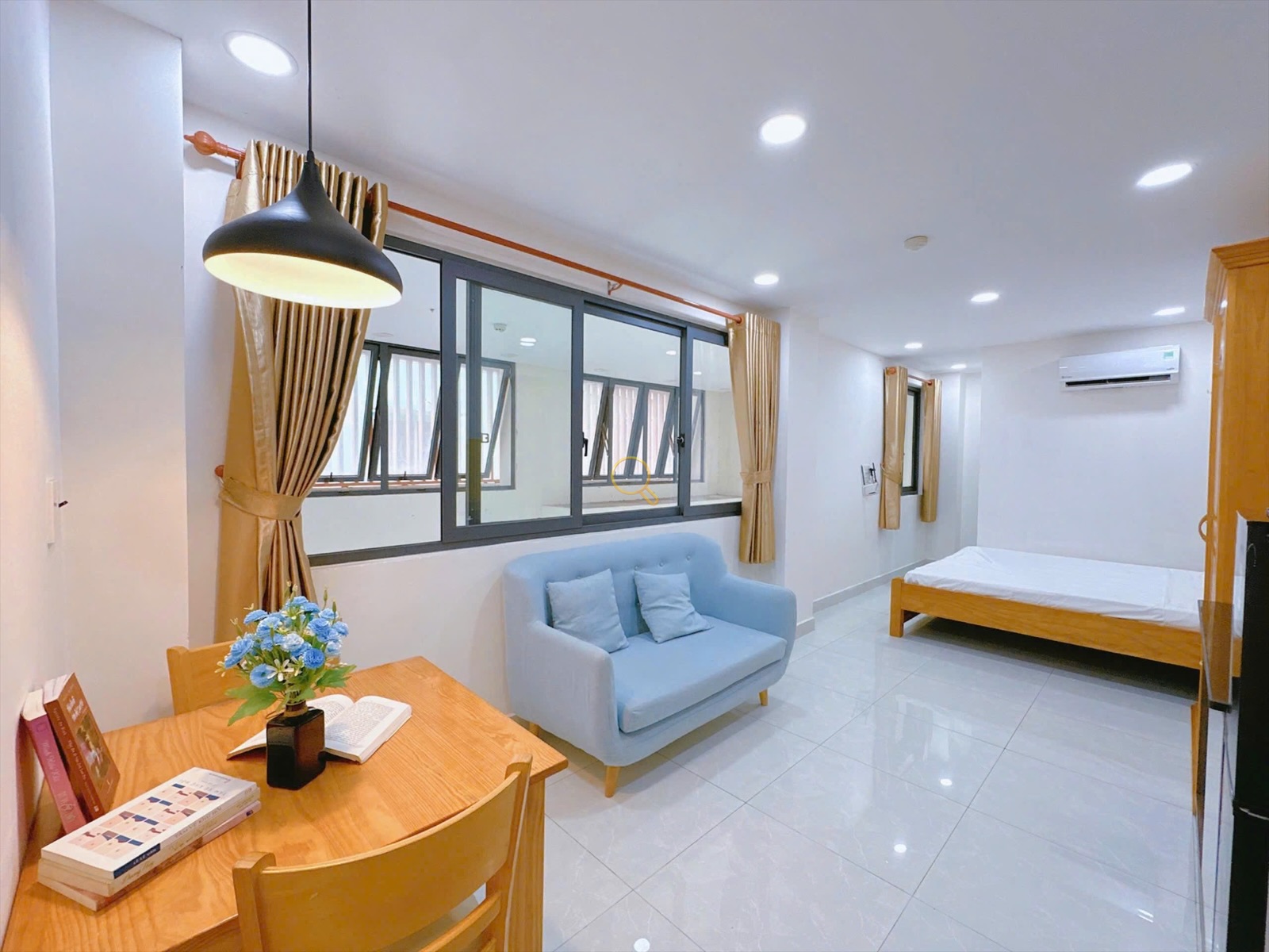 PHÒNG FULLY FURNISHED WITH WINDOW
