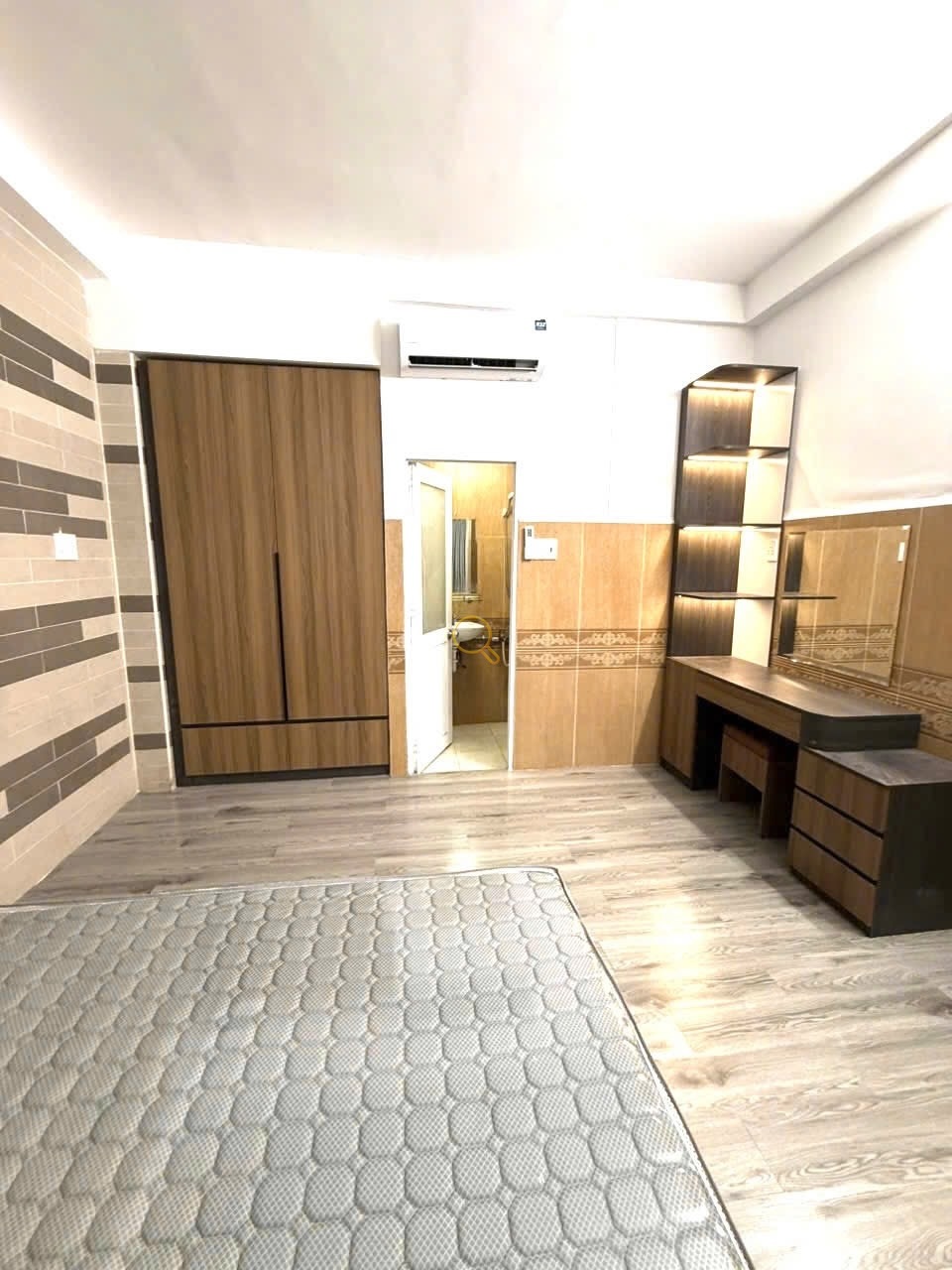 SERVICED APARTMENT FULLY FURNISHED