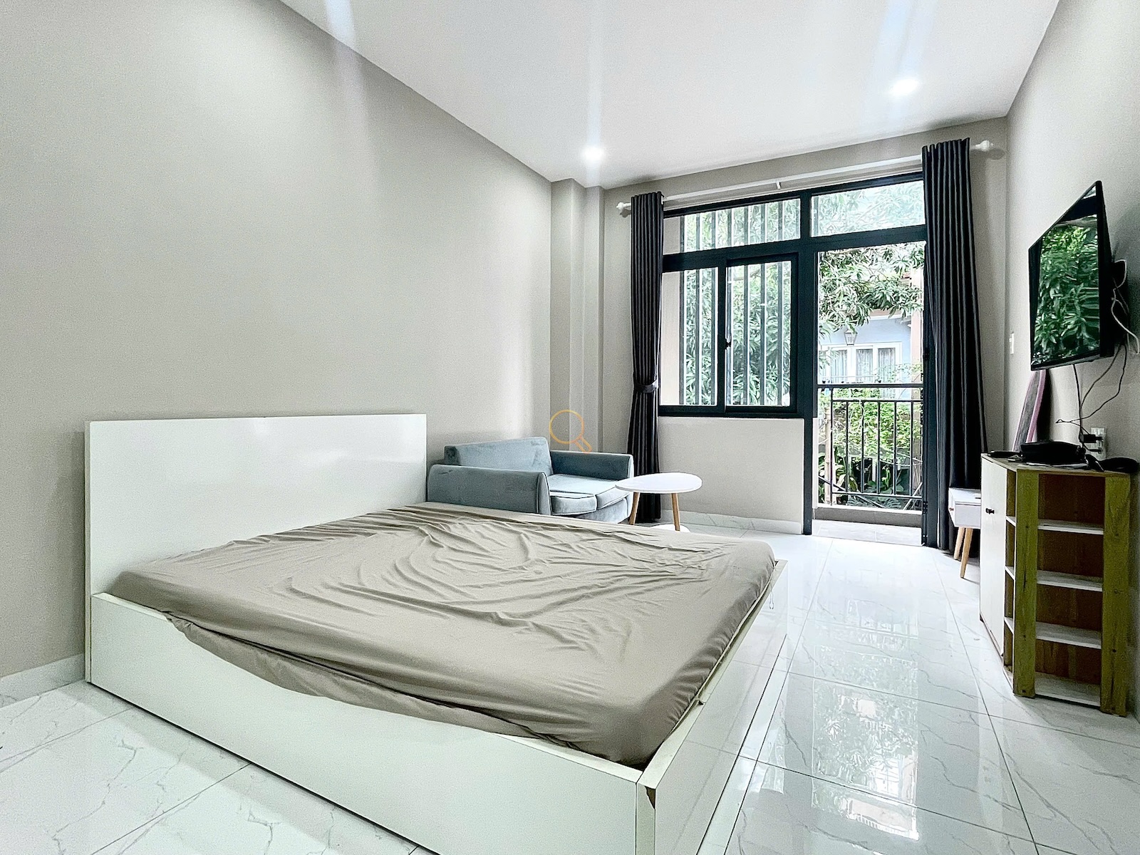 SERVICED APARTMENT FULLY FURNISHED MÁY GIẶT RIÊNG WITH BALCONY