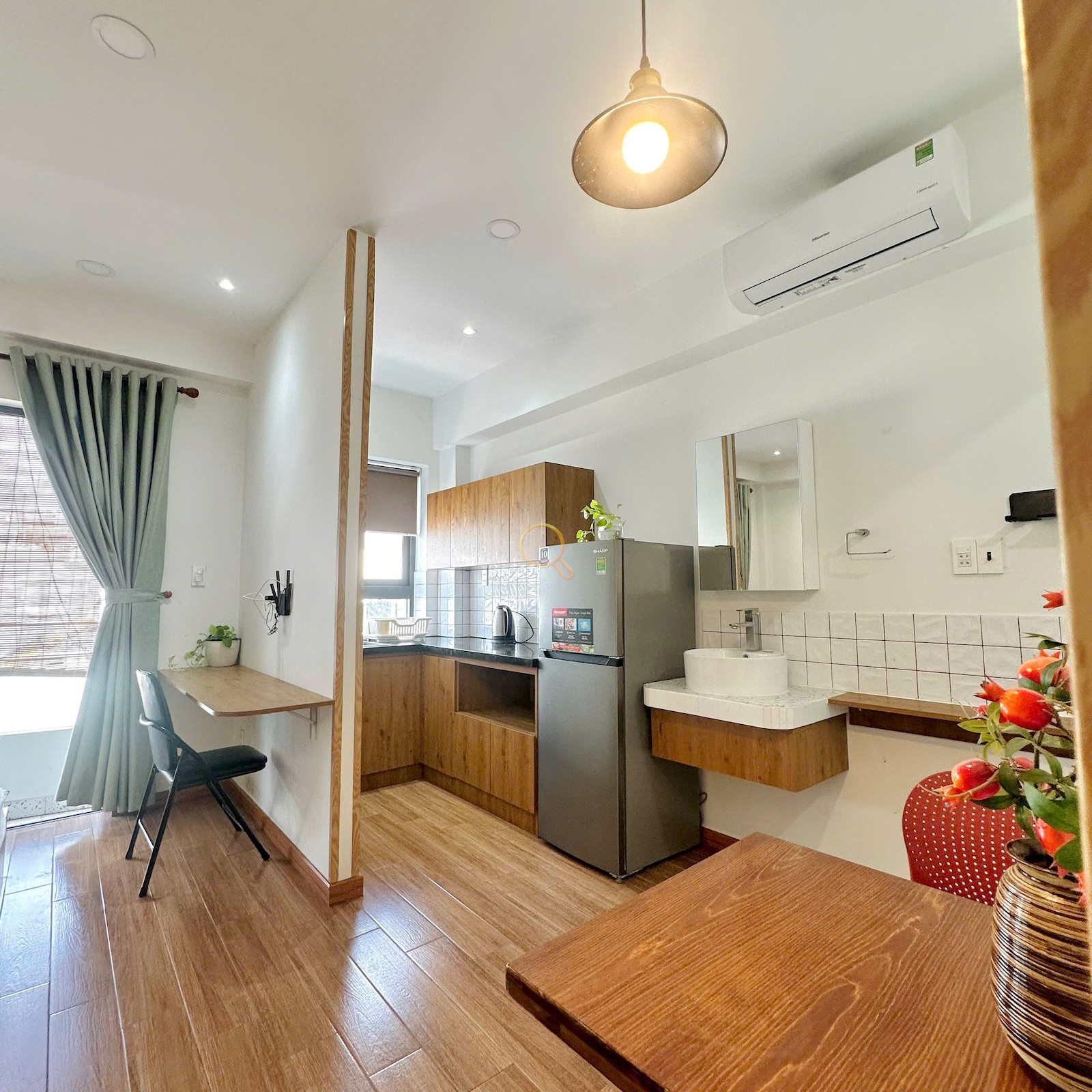 SERVICED APARTMENT FULLY FURNISHED MÁY GIẶT RIÊNG WITH BALCONY