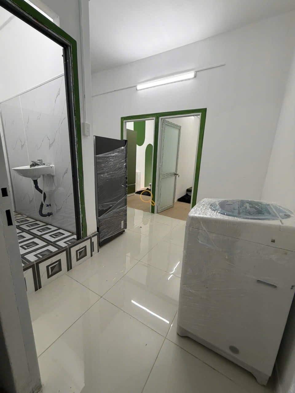 CĂN HỘ DỊCH VỤ FULL NỘI THẤT MÁY GIẶT RIÊNG CÓ CỬA SỔ