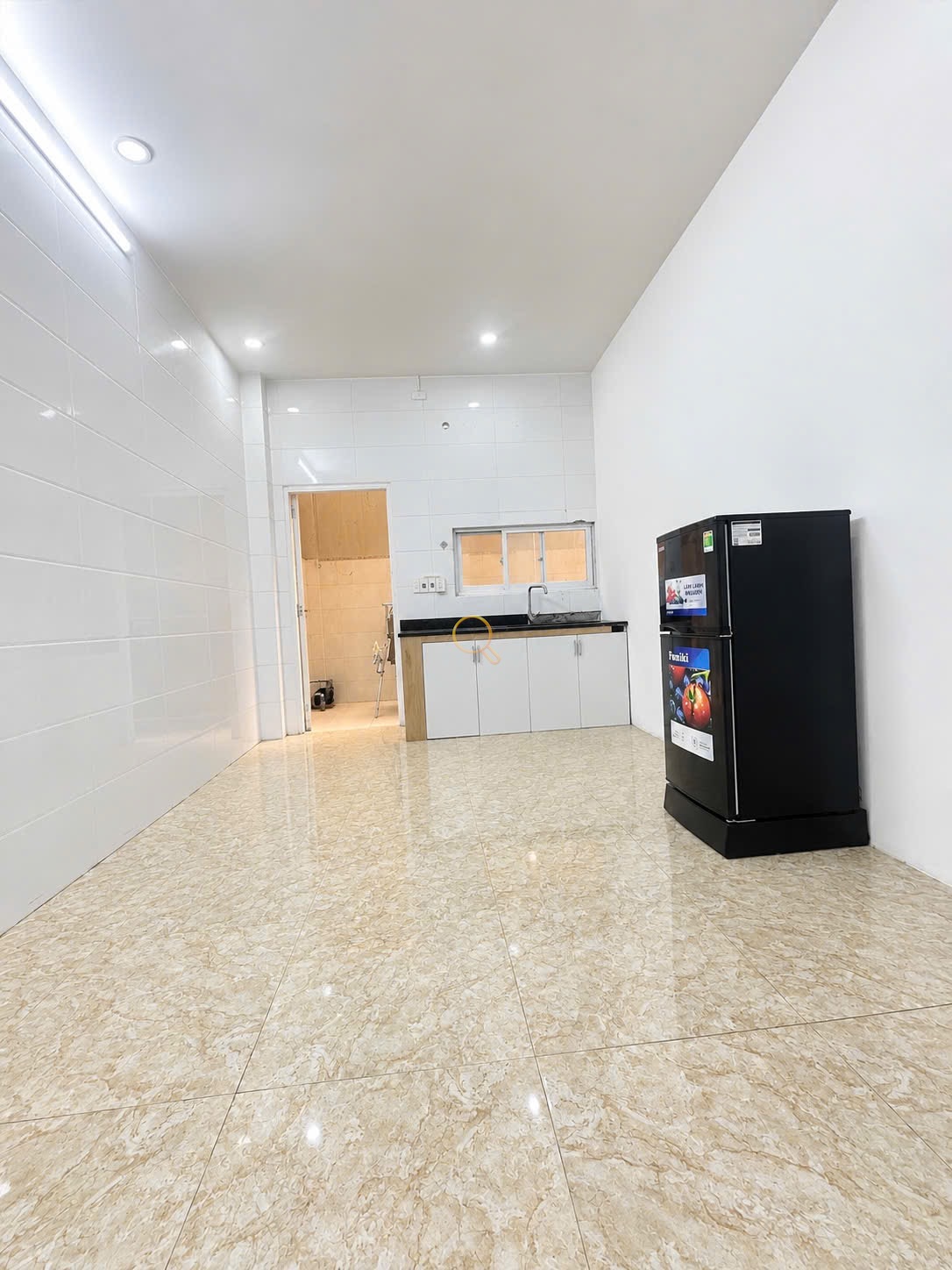 PHÒNG FULLY FURNISHED WITH BALCONY