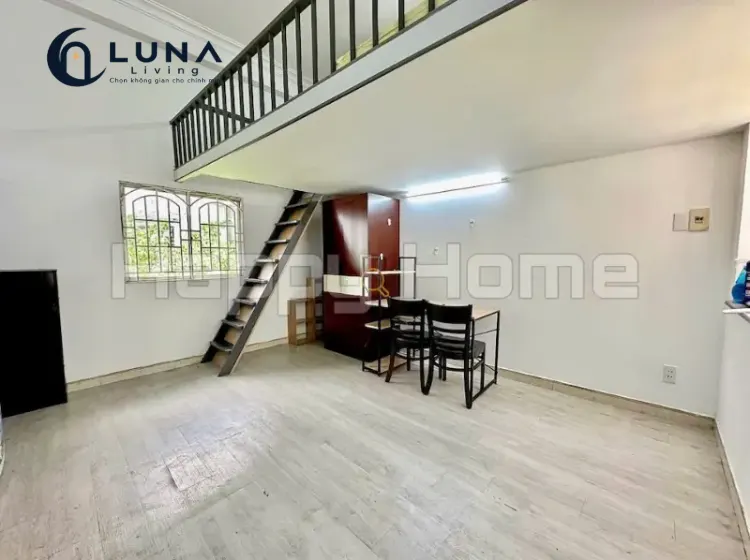 PHÒNG FULL NỘI THẤT MÁY GIẶT RIÊNG CÓ CỬA SỔ