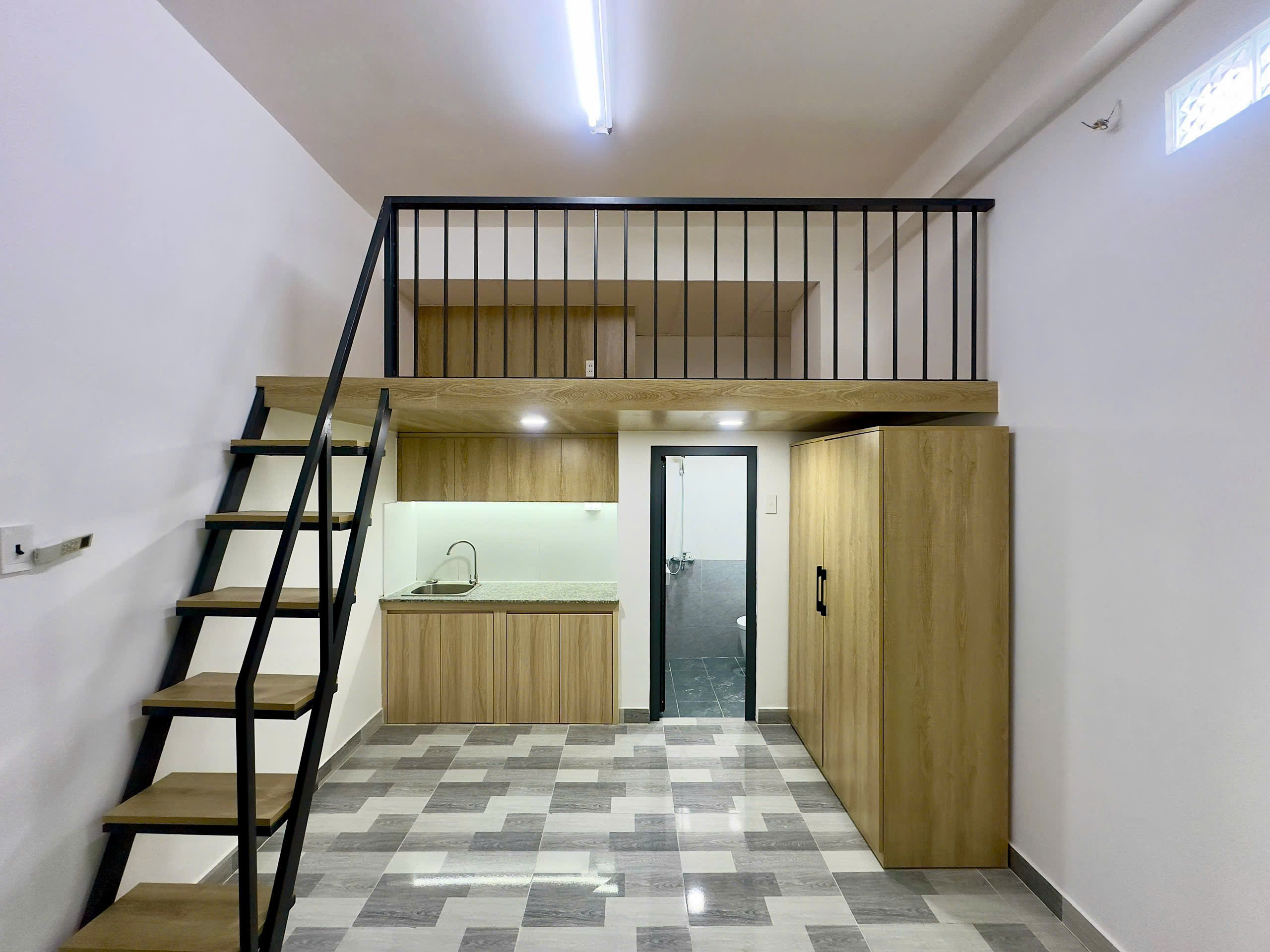 DUPLEX MỚI XÂY NEAR VHU