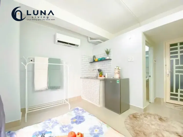 PHÒNG FULLY FURNISHED WITH WINDOW