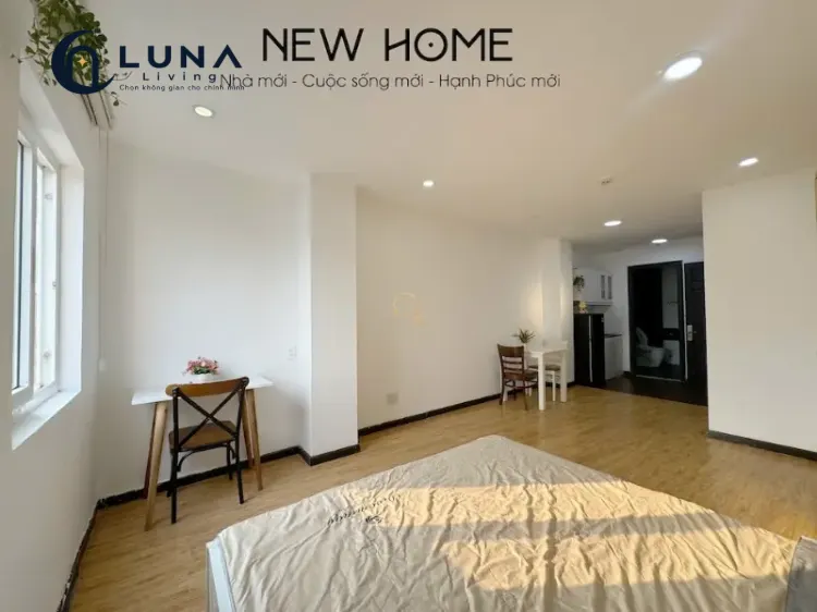 PHÒNG FULL NỘI THẤT CÓ CỬA SỔ