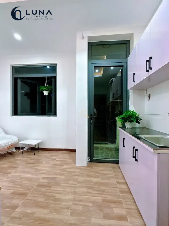 PHÒNG FULL NỘI THẤT CÓ BAN CÔNG