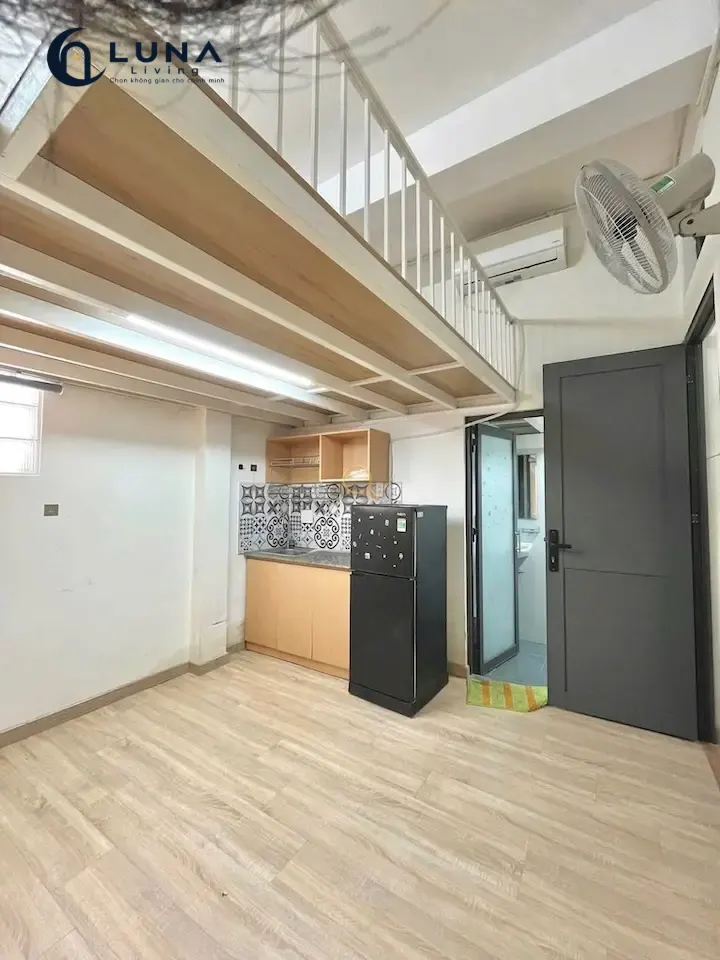 PHÒNG FULLY FURNISHED WITH WINDOW
