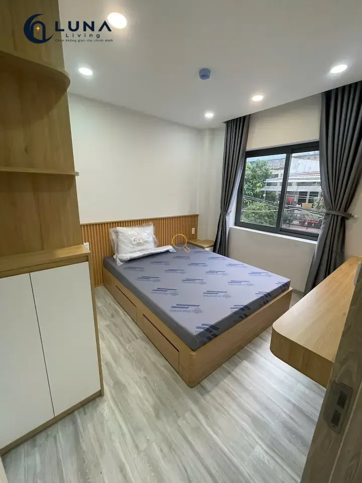 CĂN HỘ DỊCH VỤ FULL NỘI THẤT MÁY GIẶT RIÊNG CÓ CỬA SỔ