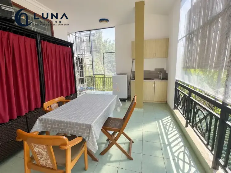 PHÒNG FULLY FURNISHED WITH BALCONY