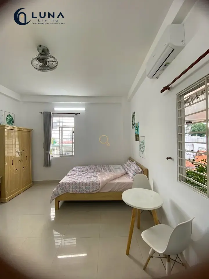 PHÒNG FULLY FURNISHED WITH WINDOW
