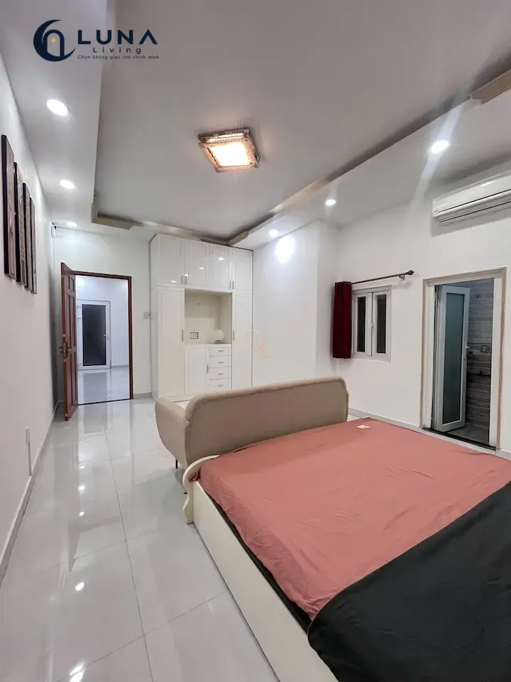CĂN HỘ DỊCH VỤ FULL NỘI THẤT MÁY GIẶT RIÊNG CÓ CỬA SỔ