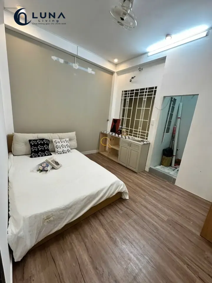 PHÒNG FULL NỘI THẤT CÓ CỬA SỔ