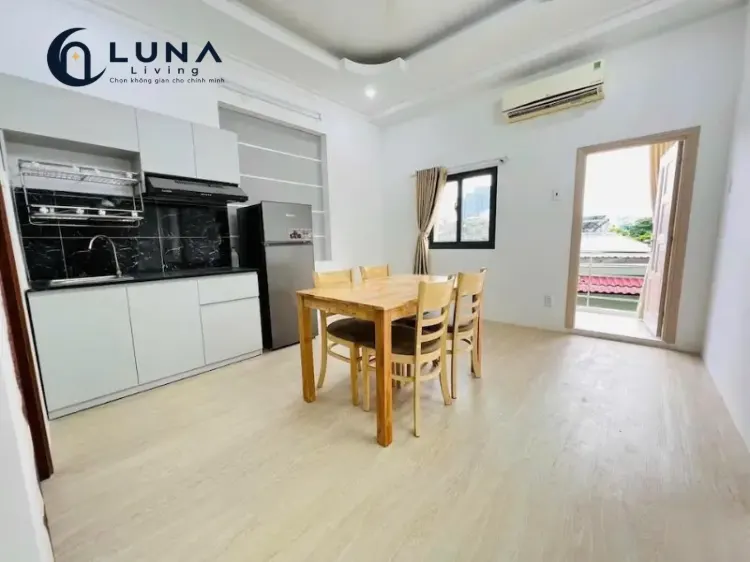CĂN HỘ DỊCH VỤ FULL NỘI THẤT CÓ CỬA SỔ