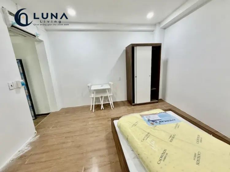 ROOM FULLY FURNISHED