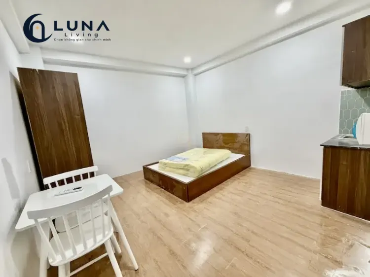 ROOM FULLY FURNISHED