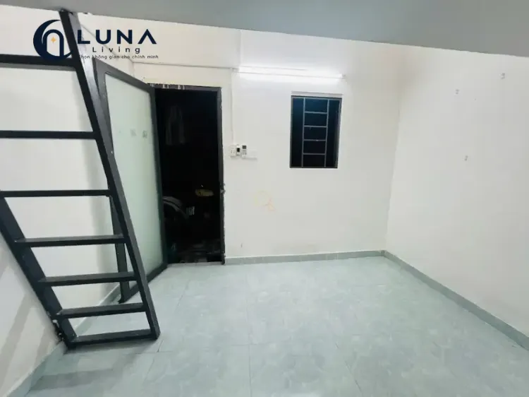 PHÒNG FULL NỘI THẤT CÓ CỬA SỔ