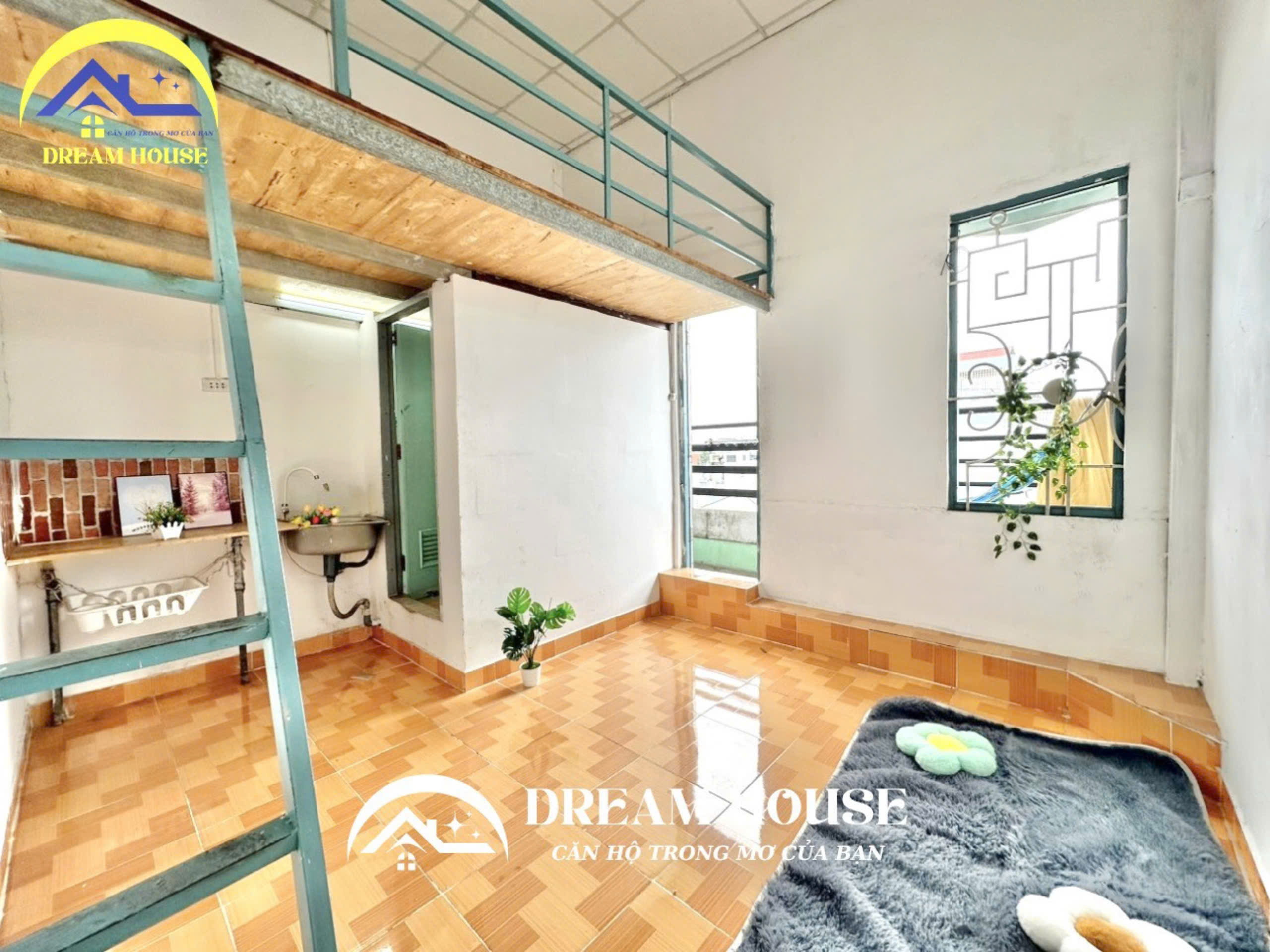DUPLEX BALCONY NGAY VHU