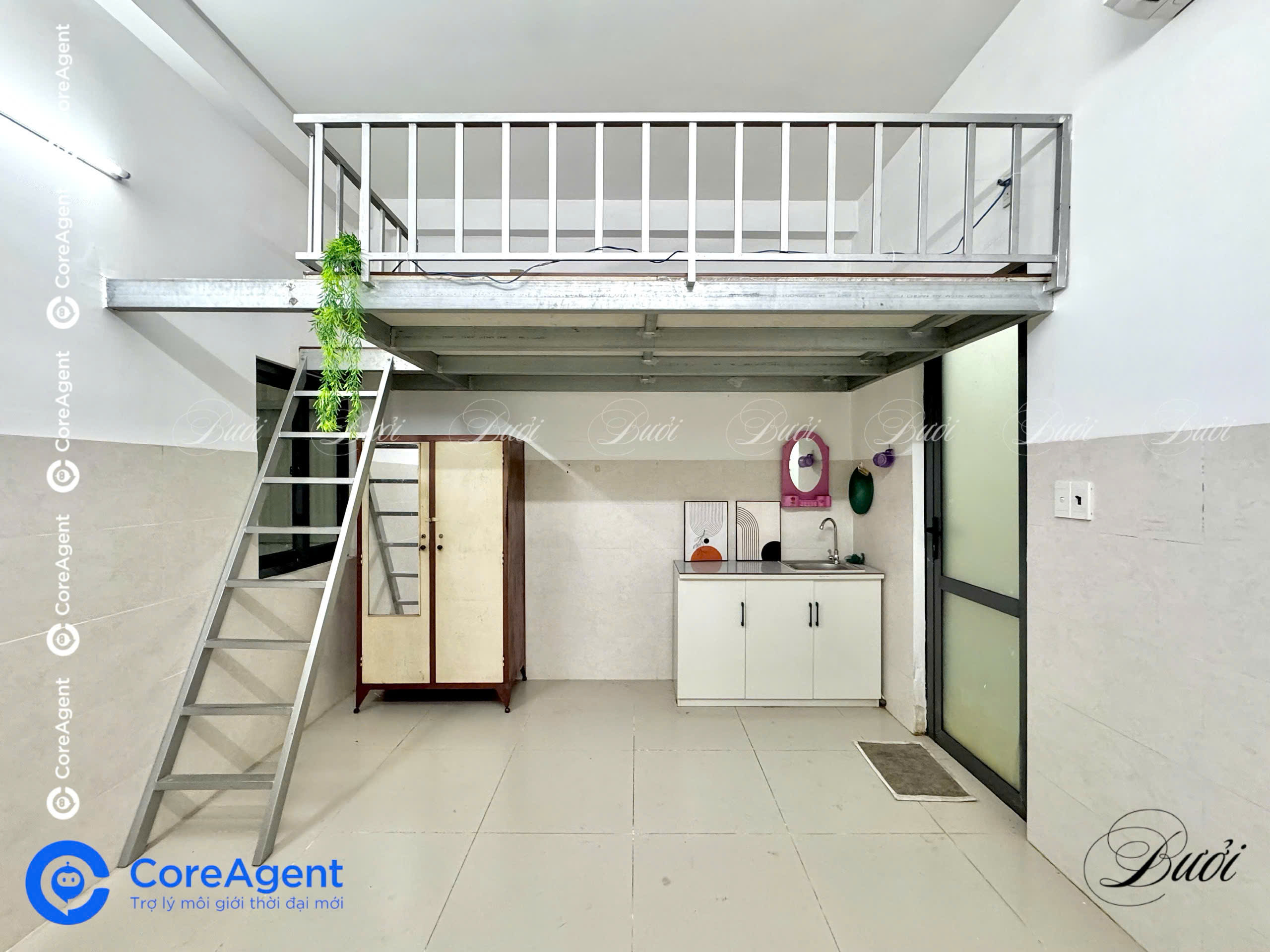 DUPLEX NEAR HUIT