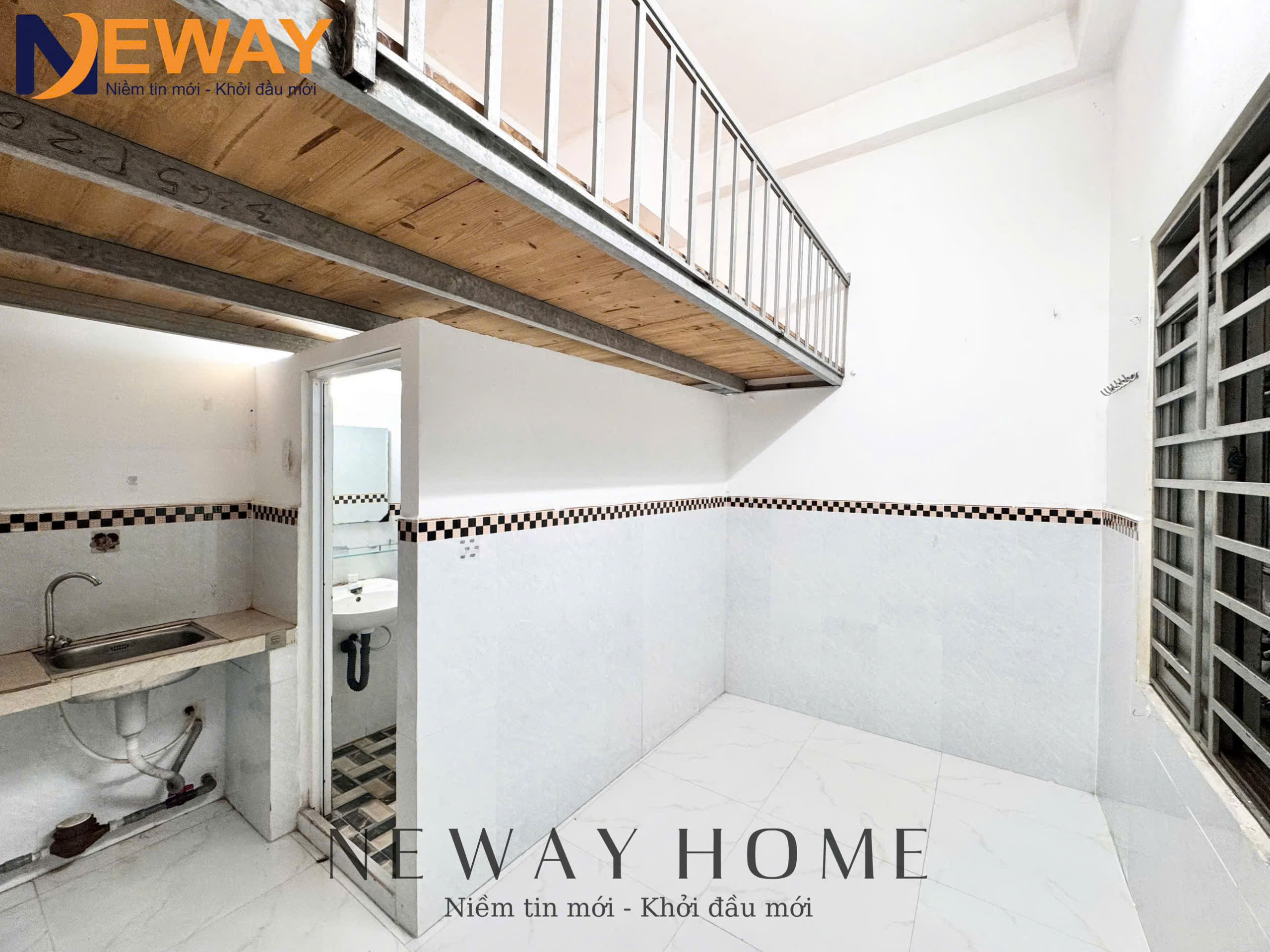 PHÒNG MEZZANINE LỘI BỘ QUA HUIT
