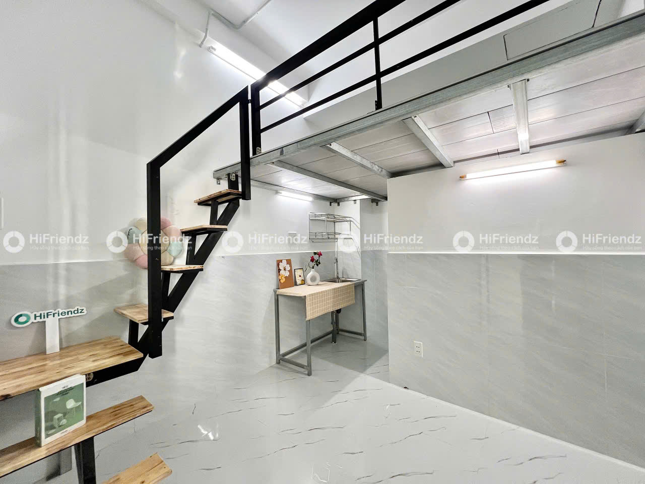 DUPLEX NẰM GIỮA VHU VÀ HUIT