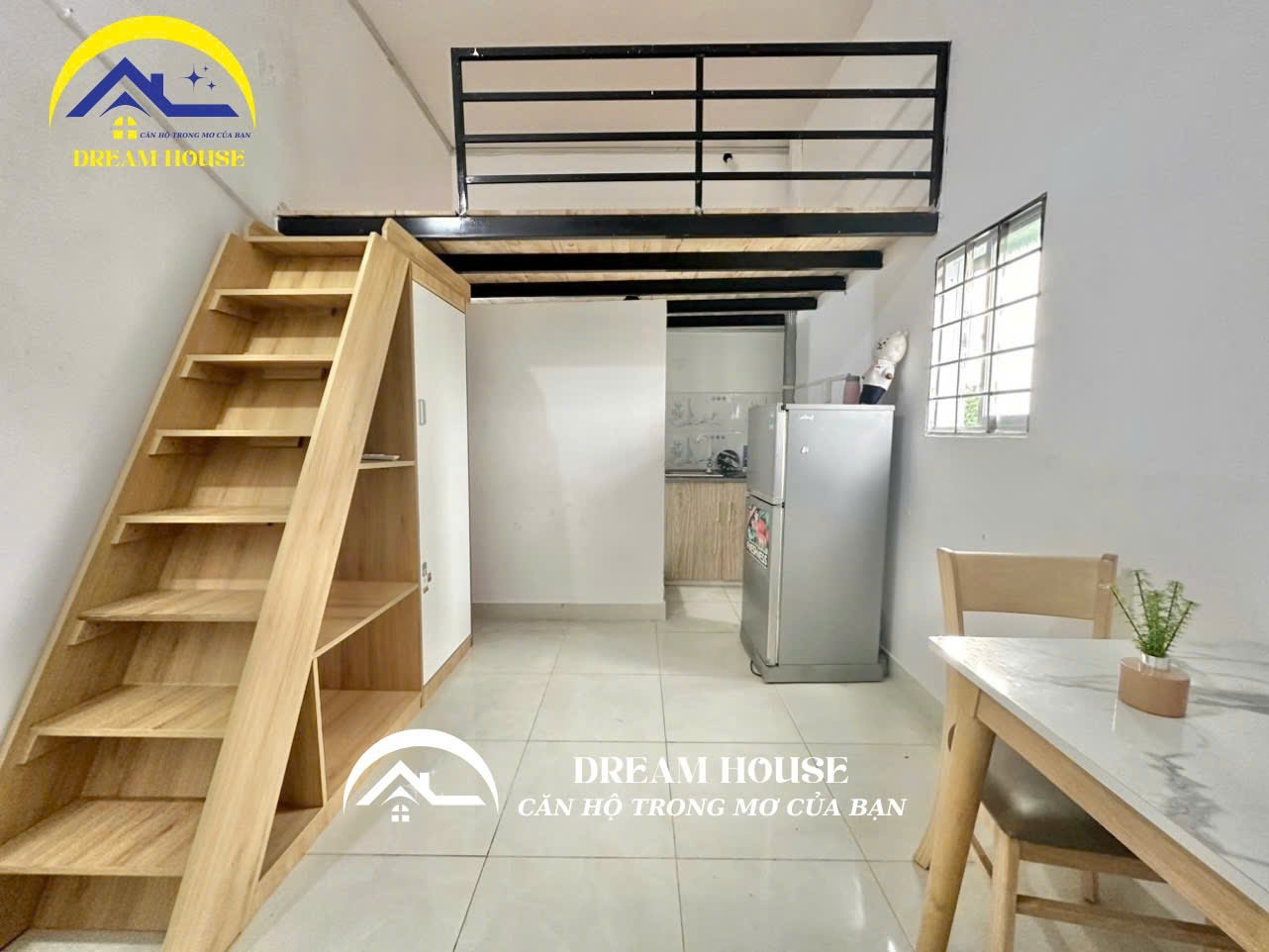 DUPLEX WINDOW TRỜI NEAR HUIT