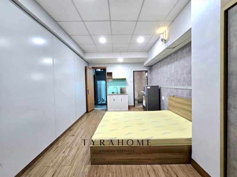 PHÒNG FULLY FURNISHED WITH WINDOW