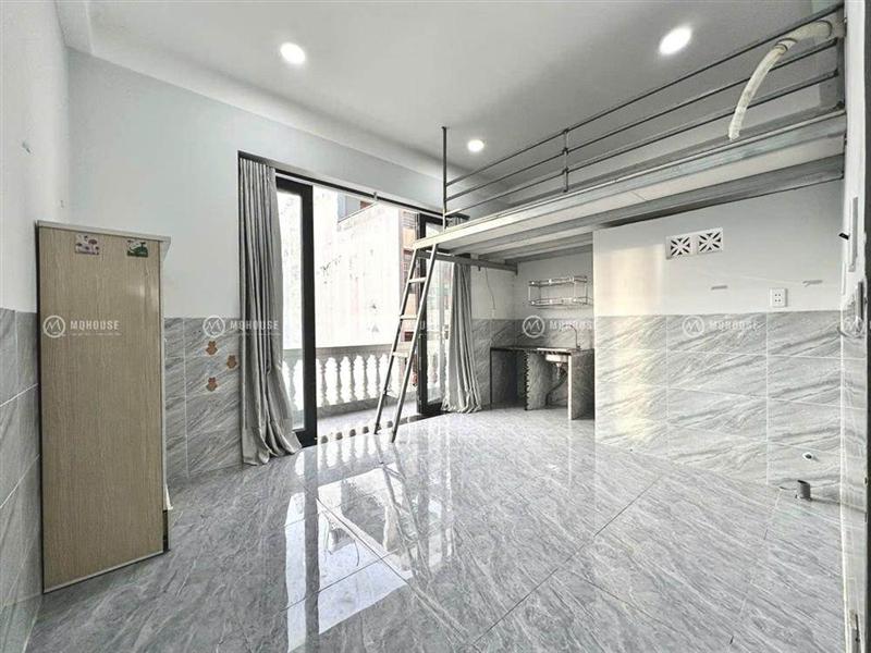 DUPLEX BALCONY LỘI BỘ QUA HUIT