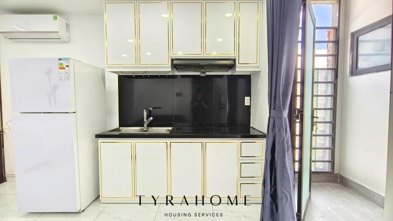 CĂN HỘ DỊCH VỤ FULL NỘI THẤT MÁY GIẶT RIÊNG CÓ BAN CÔNG