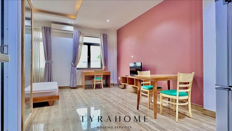 SERVICED APARTMENT FULLY FURNISHED WITH WINDOW