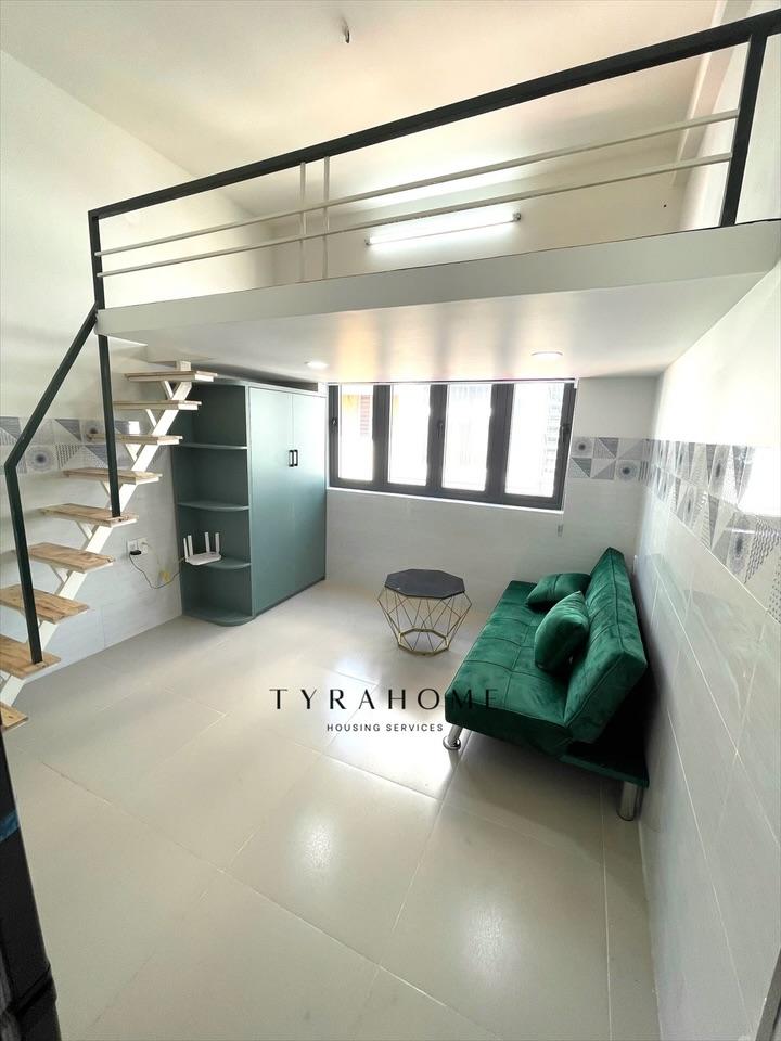 PHÒNG FULLY FURNISHED WITH WINDOW