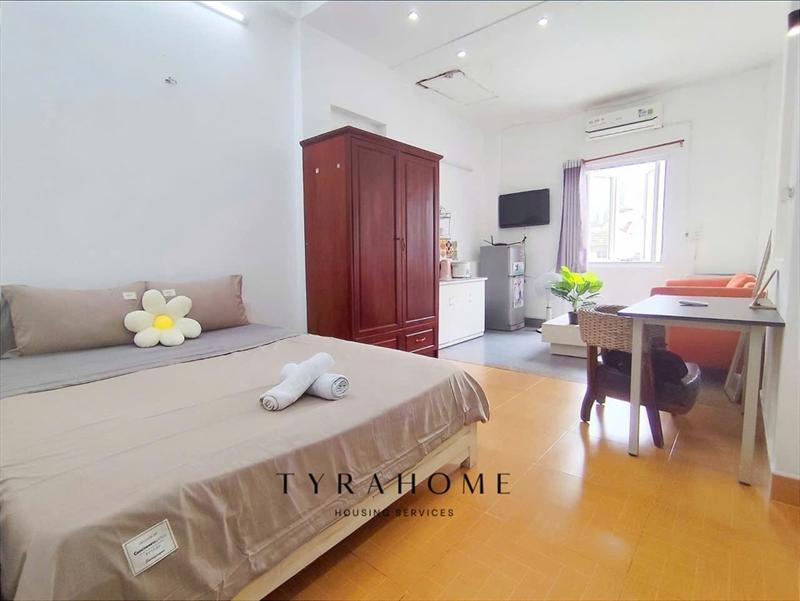 PHÒNG FULLY FURNISHED WITH WINDOW