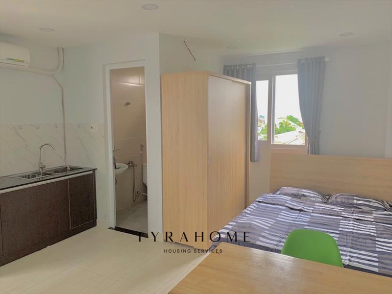 PHÒNG FULLY FURNISHED WITH WINDOW