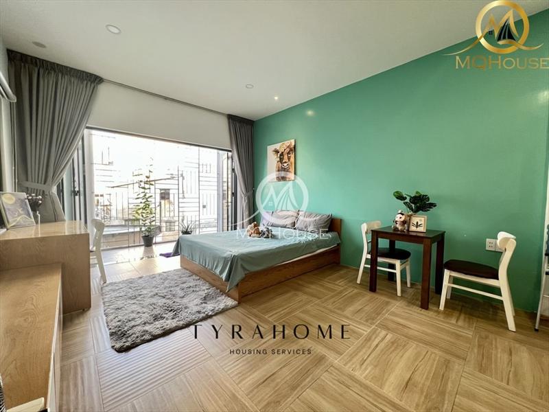 SERVICED APARTMENT FULLY FURNISHED WITH BALCONY