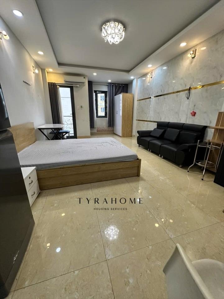 PHÒNG FULL NỘI THẤT CÓ BAN CÔNG